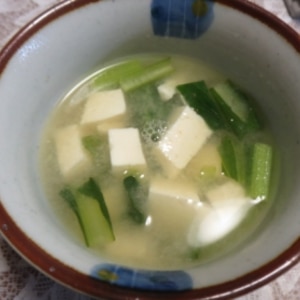 菊芋と大根と小松菜の味噌汁【味噌de腸活】